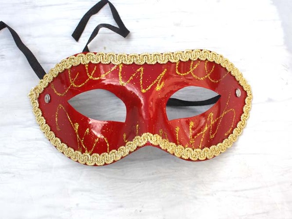 Венецианская маска с тесьмой (красная)