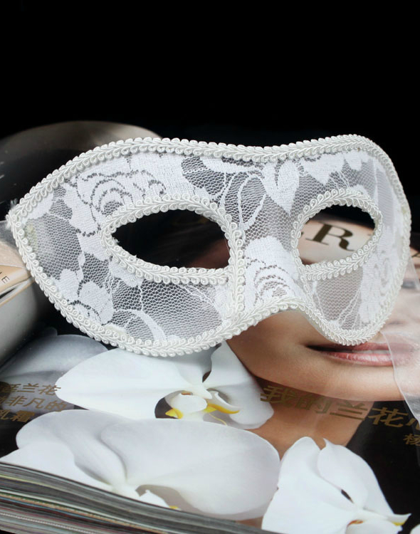 Венецианская ажурная маска (белая)