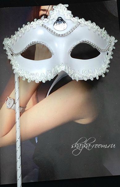 Венецианская маска Анетта (белая)
