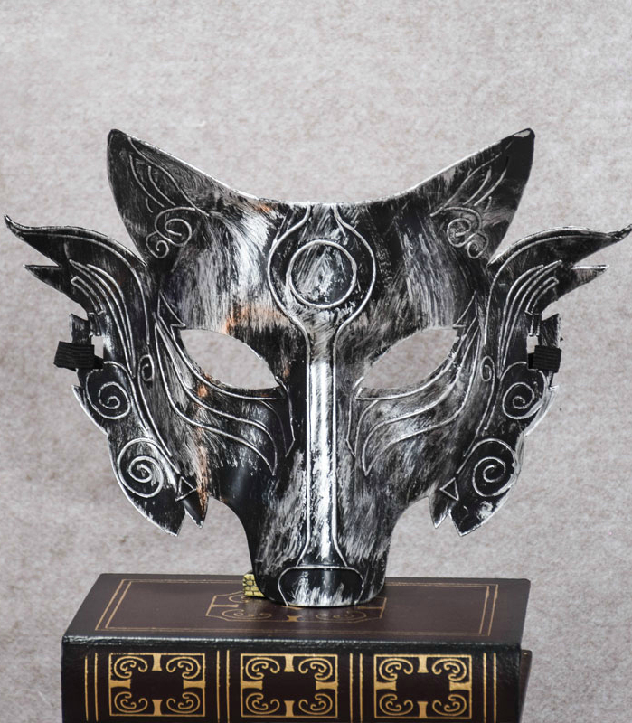 Венецианская маска Волка