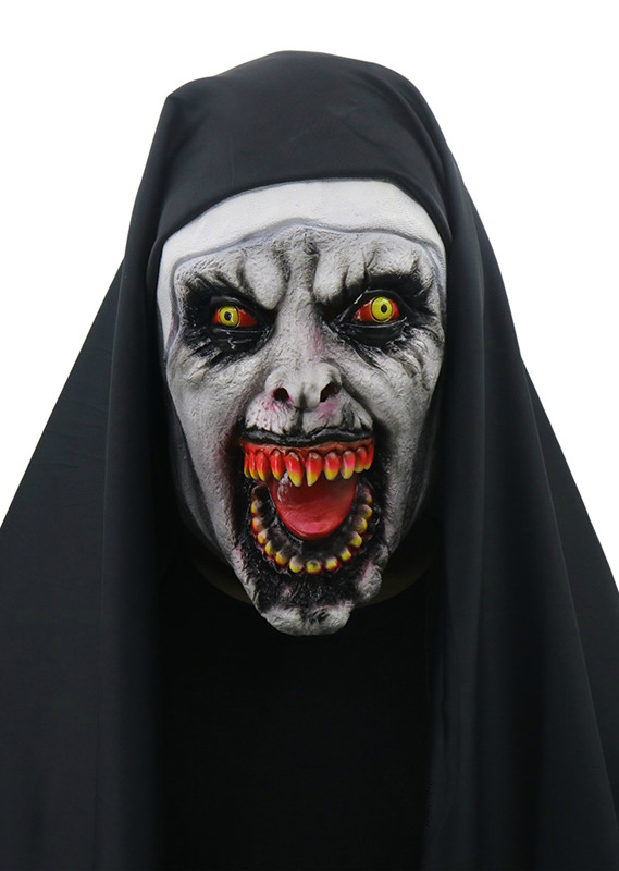 Страшная маска Монахини